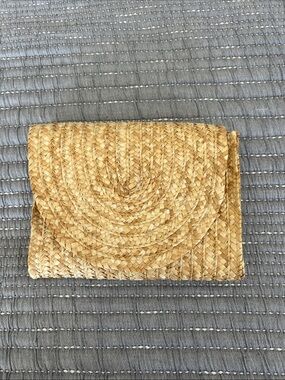 Woven Straw Clutch- Natural Tan